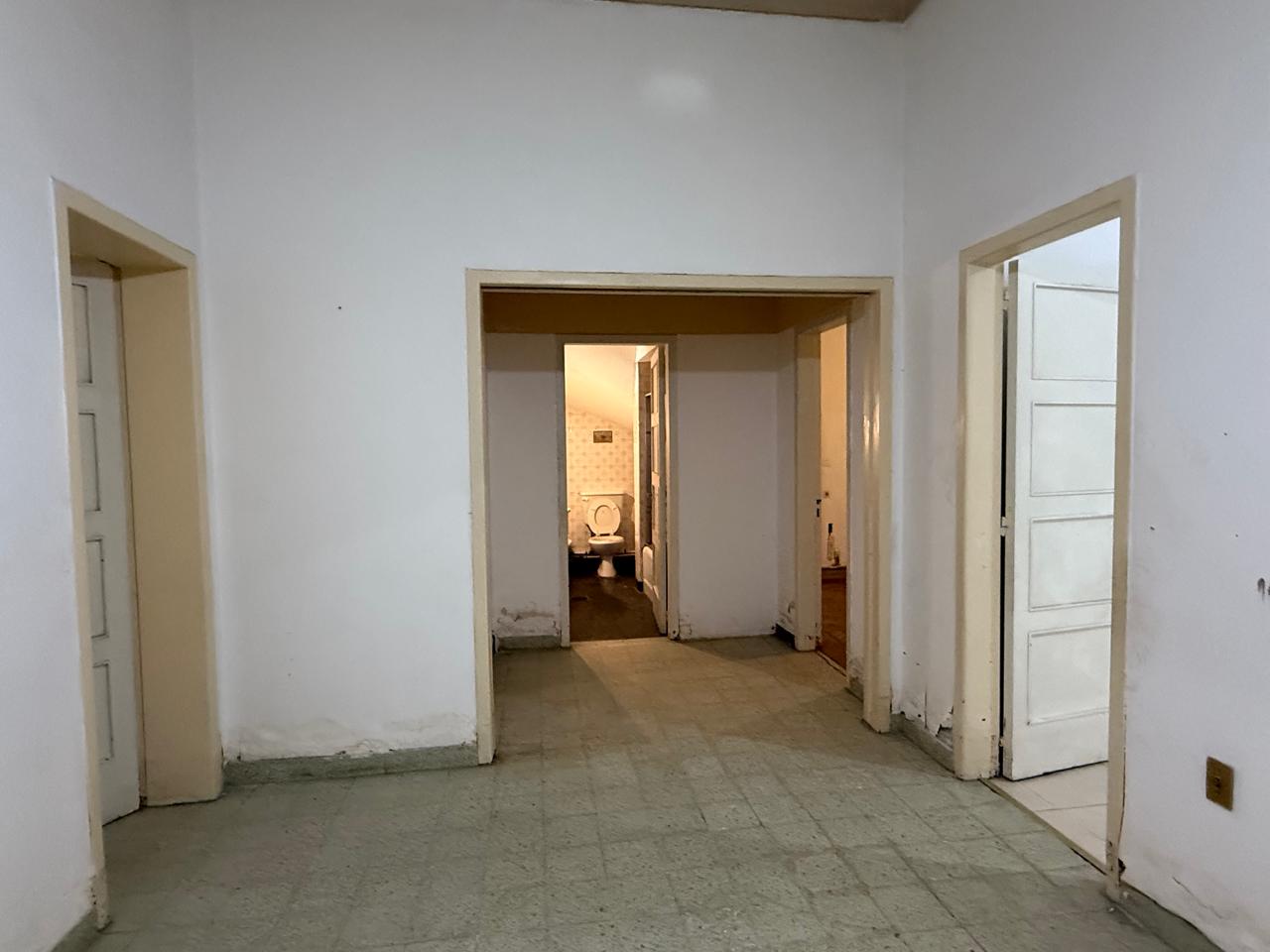 64 Fitz Roy, 8000, Bahia Blanca, Buenos Aires, 8000, 4 Bedrooms Bedrooms, 5 Rooms Rooms,2 BathroomsBathrooms,Casa,Venta,Fitz Roy,0,1970