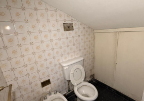 64 Fitz Roy, 8000, Bahia Blanca, Buenos Aires, 8000, 4 Bedrooms Bedrooms, 5 Rooms Rooms,2 BathroomsBathrooms,Casa,Venta,Fitz Roy,0,1970