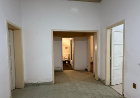 64 Fitz Roy, 8000, Bahia Blanca, Buenos Aires, 8000, 4 Bedrooms Bedrooms, 5 Rooms Rooms,2 BathroomsBathrooms,Casa,Venta,Fitz Roy,0,1970