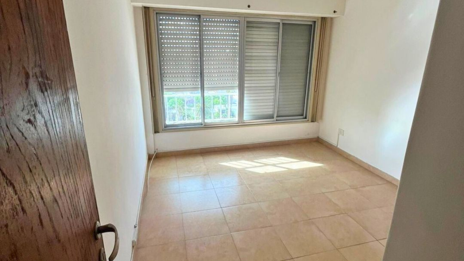 225 Lavalle, Bahia Blanca, Buenos Aires, 8000, 3 Bedrooms Bedrooms, 0 ,2 BathroomsBathrooms,Departamento,Alquiler,Lavalle ,0,1973