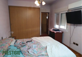 334 9 de Julio, Bahía Blanca, Buenos Aires, 8000, 5 Bedrooms Bedrooms, 0 ,5 BathroomsBathrooms,Casa,Venta,9 de Julio,0,1974