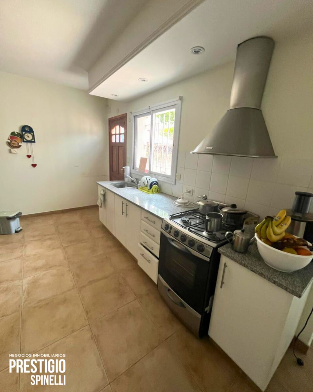 1265 León de Iraeta, Bahía Blanca, Buenos Aires, 8000, 2 Bedrooms Bedrooms, 0 ,1 BathroomBathrooms,Casa,Venta,León de Iraeta ,0,1976