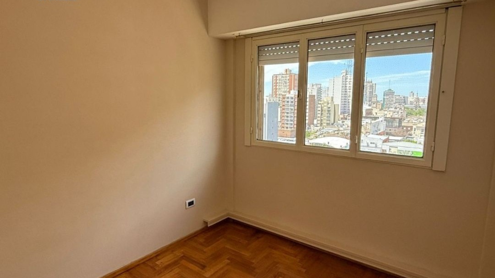 37 11 de Abril, Bahia Blanca, Buenos Aires, 8000, 3 Bedrooms Bedrooms, 0 ,2 BathroomsBathrooms,Departamento,Alquiler,11 de Abril ,0,1976