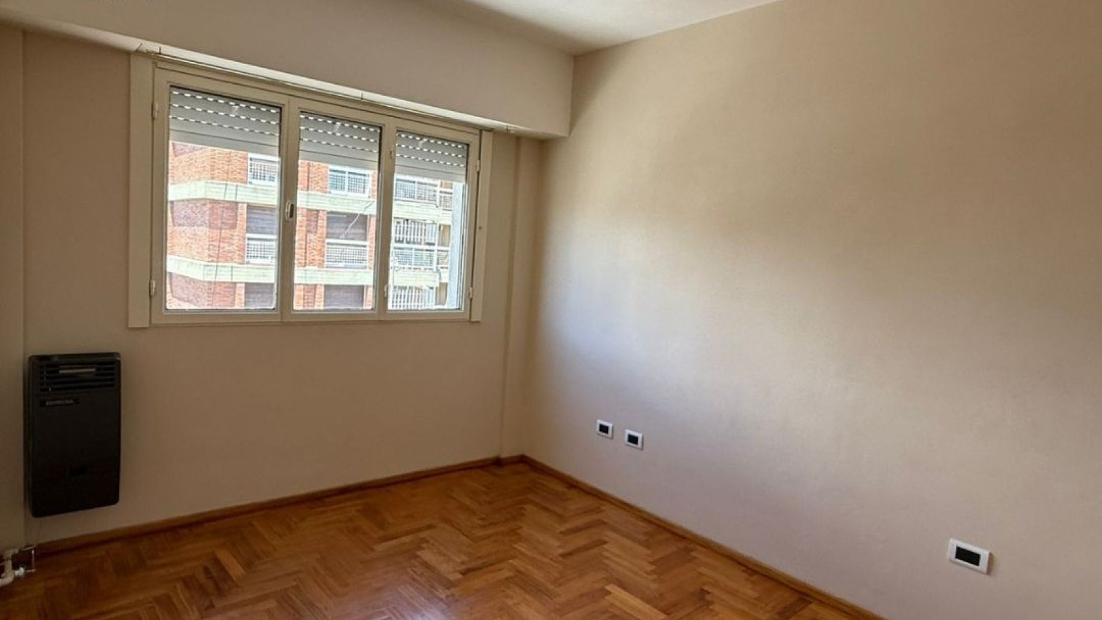 37 11 de Abril, Bahia Blanca, Buenos Aires, 8000, 3 Bedrooms Bedrooms, 0 ,2 BathroomsBathrooms,Departamento,Alquiler,11 de Abril ,0,1976