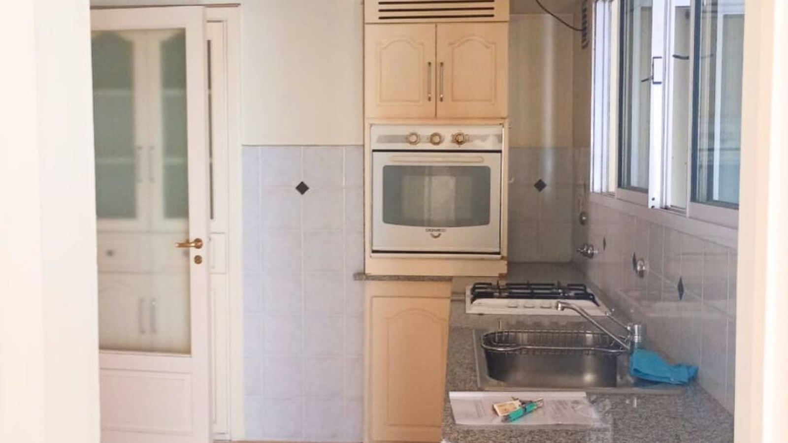 111 Brown, Bahia Blanca, Buenos Aires, 8000, 3 Bedrooms Bedrooms, 0 ,2 BathroomsBathrooms,Departamento,Alquiler,Brown,2,1977