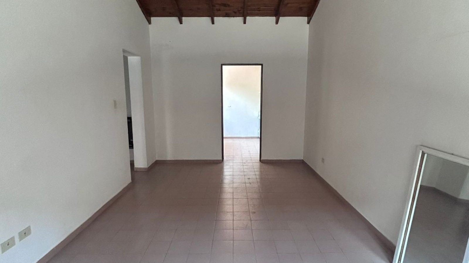 1075 Mitre, Bahia Blanca, Buenos Aires, 1 Bedroom Bedrooms, 2 Rooms Rooms,1 BathroomBathrooms,Departamento,Alquiler,Mitre,0,1978