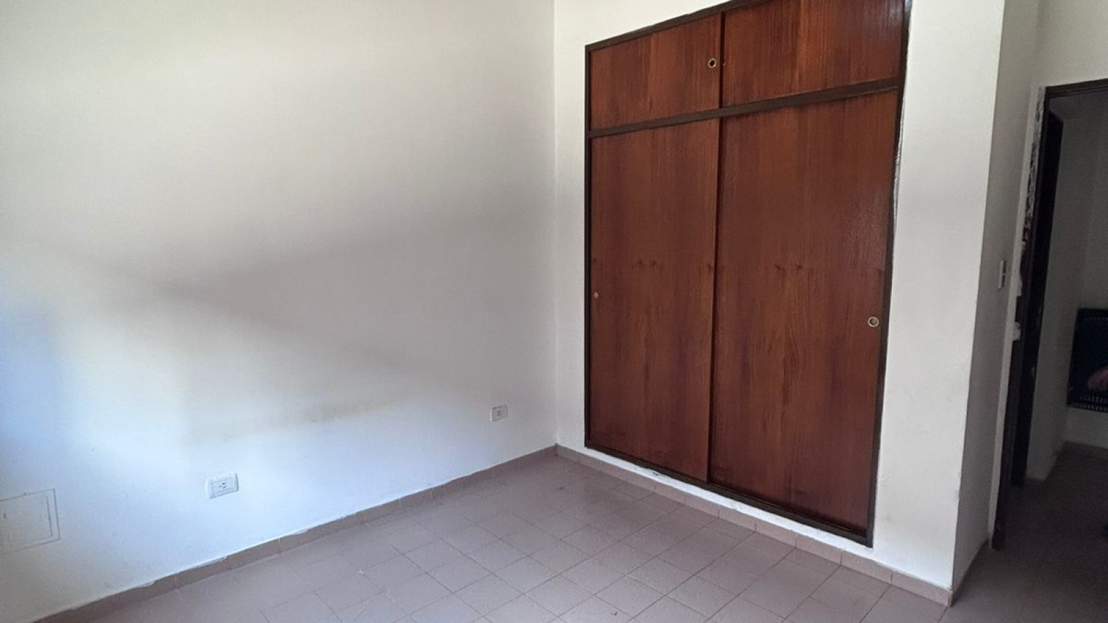 1075 Mitre, Bahia Blanca, Buenos Aires, 1 Bedroom Bedrooms, 2 Rooms Rooms,1 BathroomBathrooms,Departamento,Alquiler,Mitre,0,1978